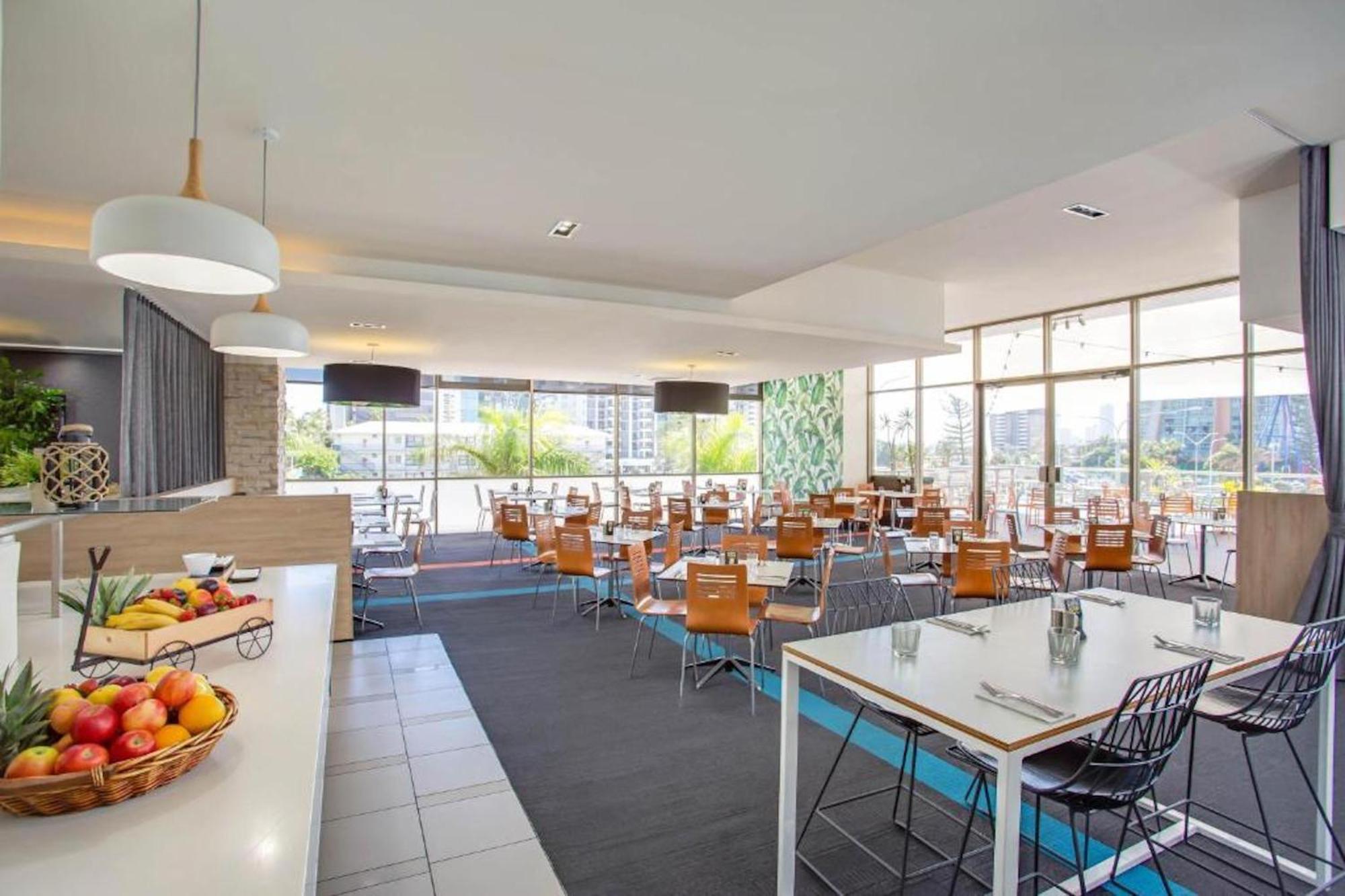 Hotel Apartments On 22 View Avenue, Surfers Paradise Gold Coast Exterior foto
